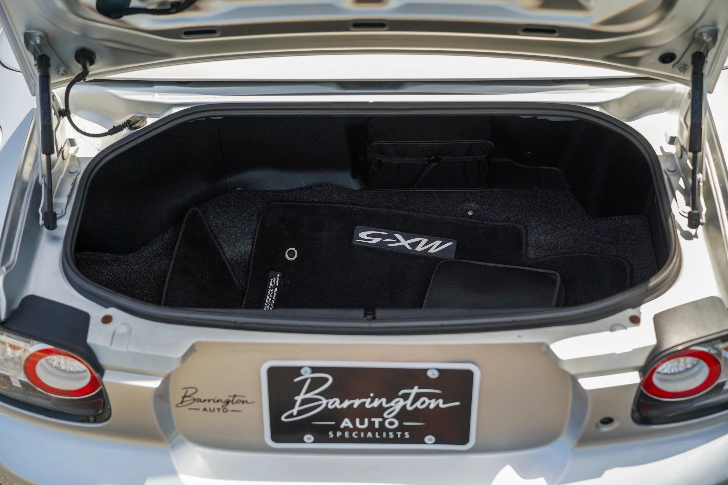 Used 2008 MAZDA MX-5 Miata Grand Touring w/ Premium Pkg RWD image 26