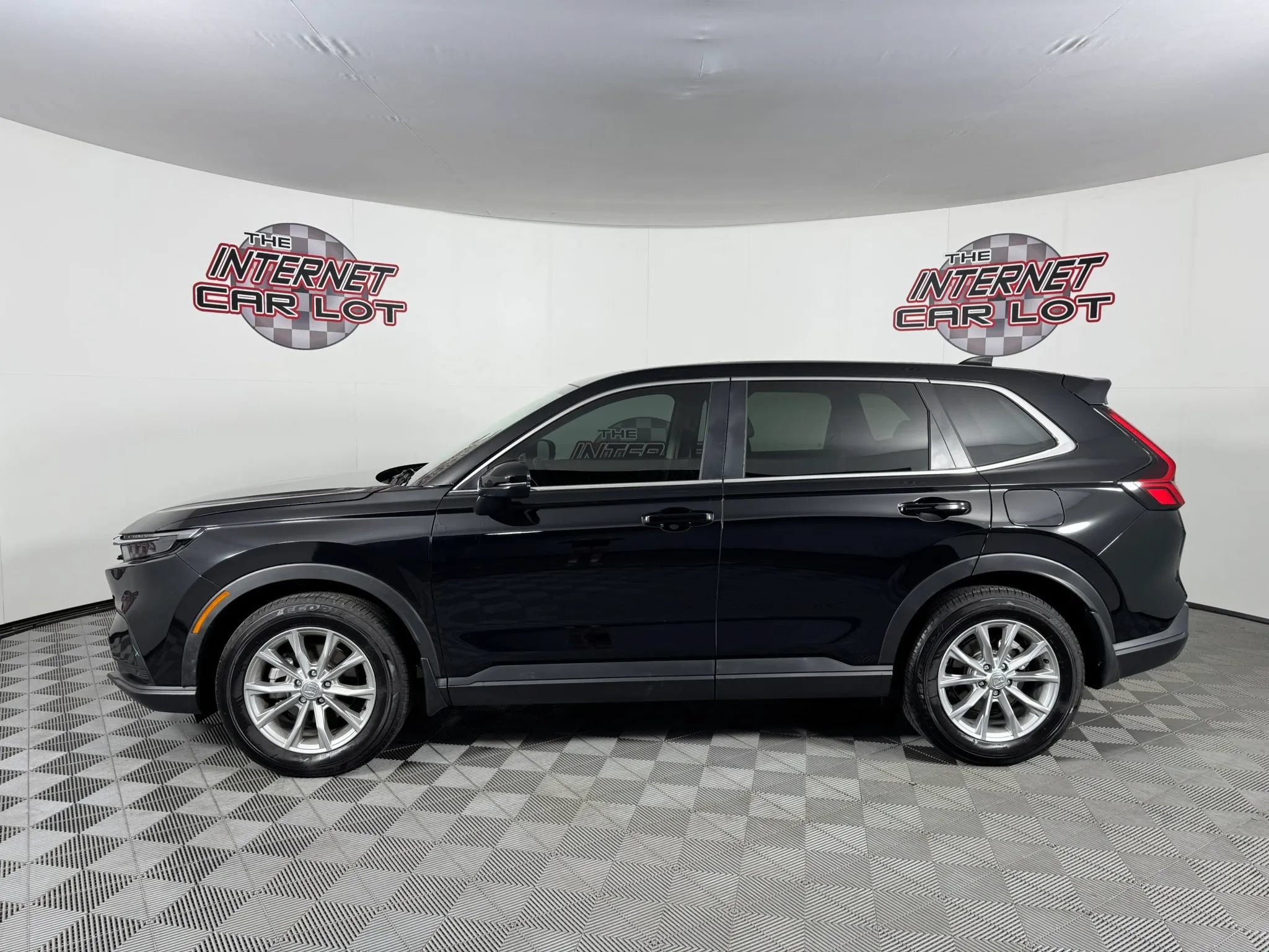 Used 2025 Honda CR-V EX-L image 4