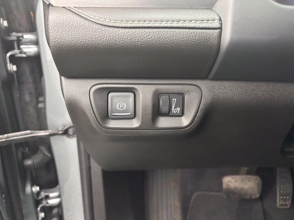 Used 2023 GMC Acadia SLT AWD/4WD image 28