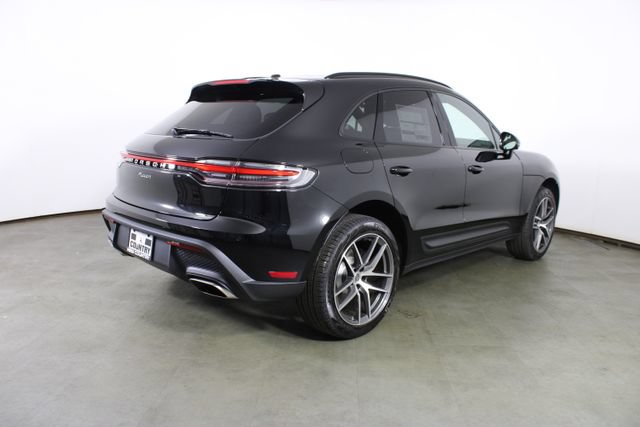 New 2026 Porsche Macan AWD/4WD image 7