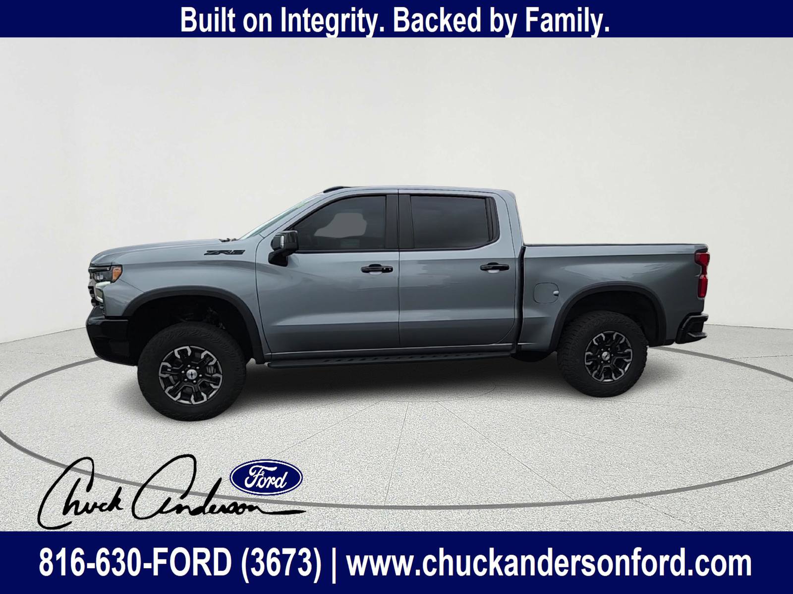 Used 2023 Chevrolet Silverado 1500 ZR2 w/ Technology Package image 7