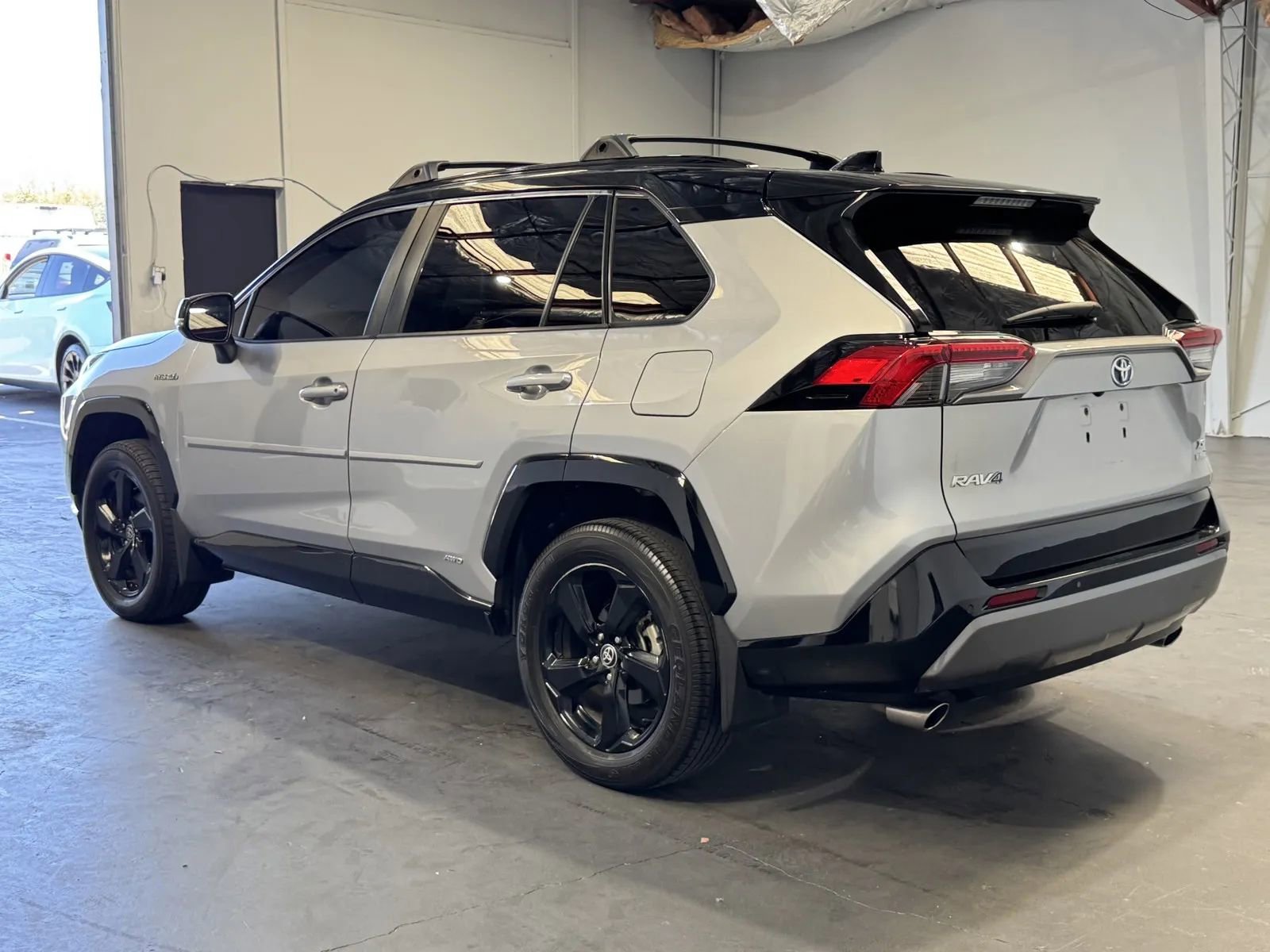 Used 2021 Toyota RAV4 XSE image 2