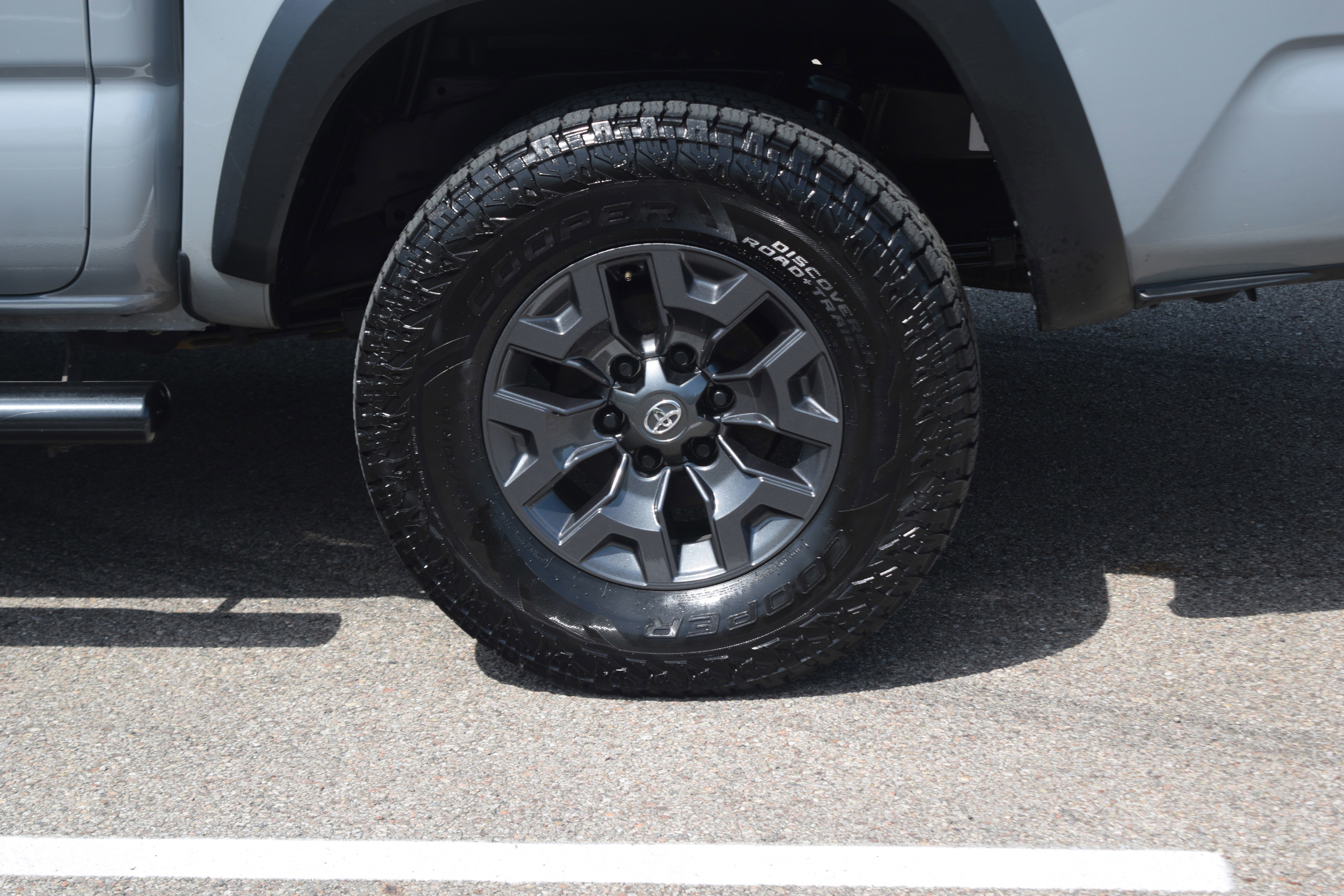 Used 2021 Toyota Tacoma SR5 w/ Trail Edition image 29