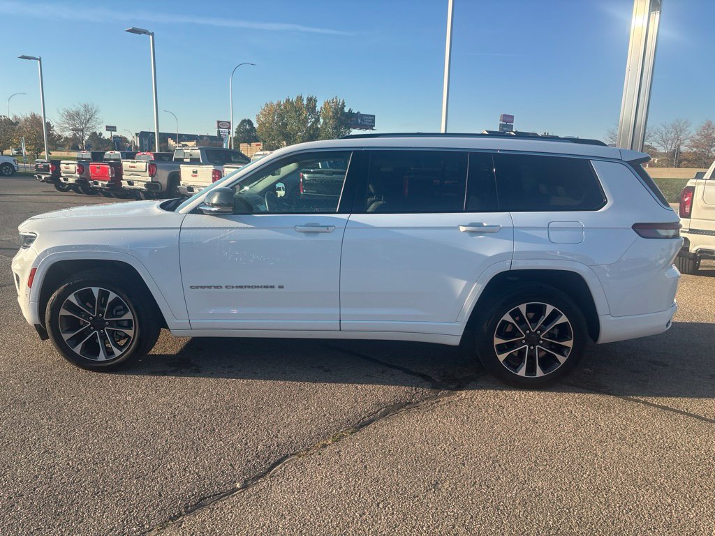 Used 2021 Jeep Grand Cherokee L Overland w/ Luxury Tech Group IV AWD/4WD image 8