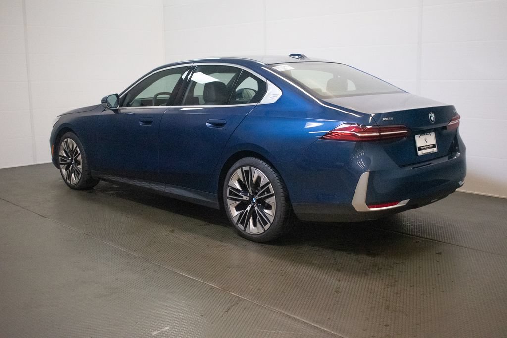 Used 2026 BMW 540i xDrive AWD/4WD image 6