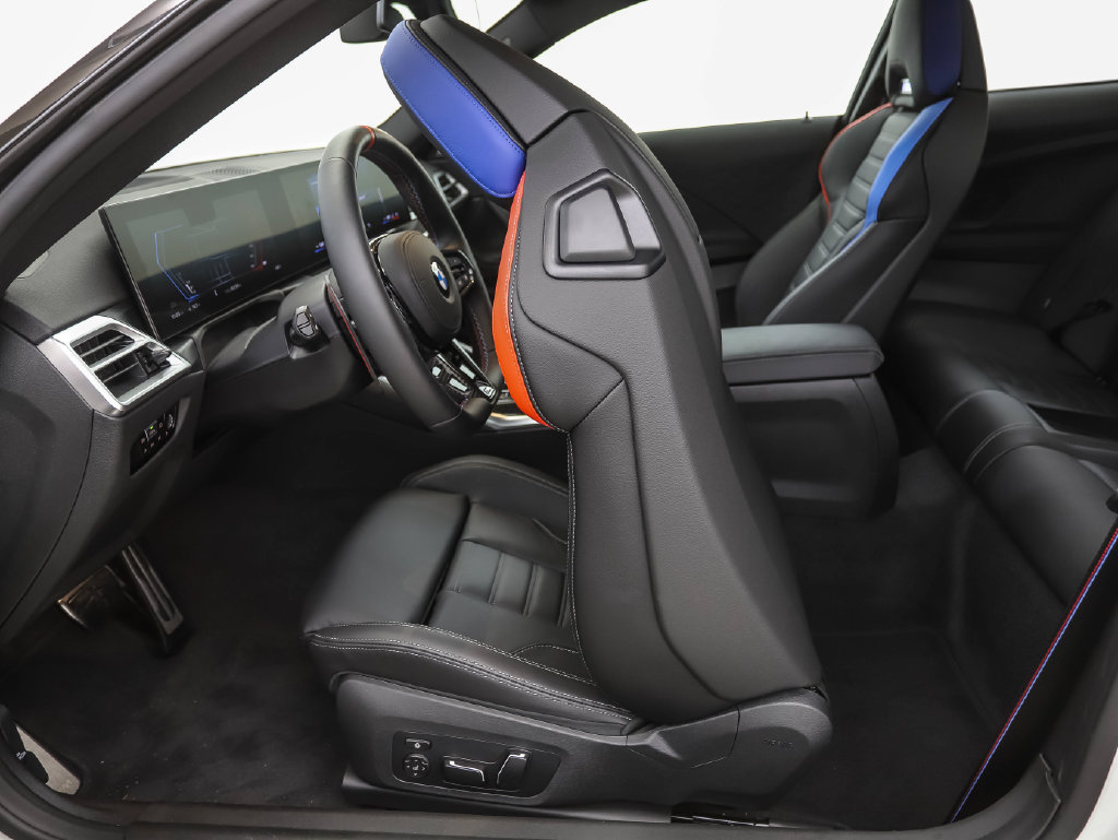 New 2026 BMW M2 w/ Lighting Package RWD image 22