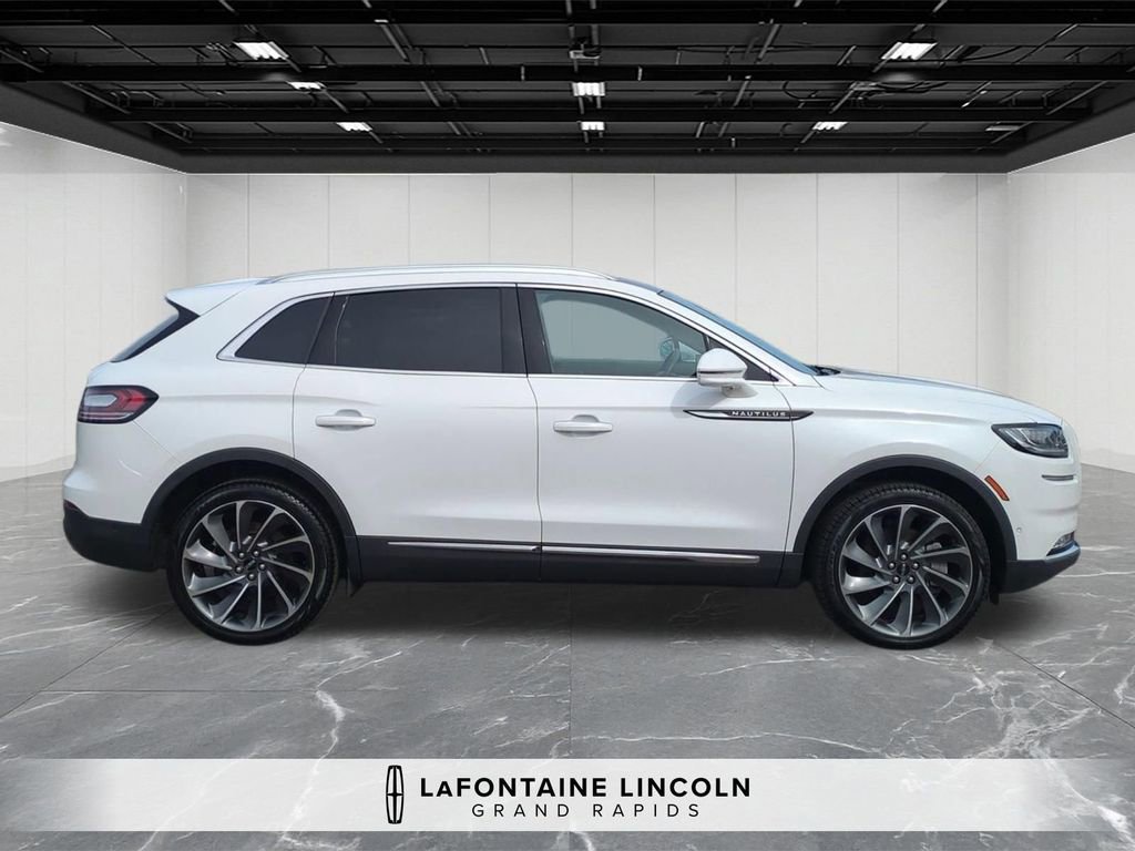 Certified 2022 Lincoln Nautilus Reserve w/ Equipment Group 202A image 6