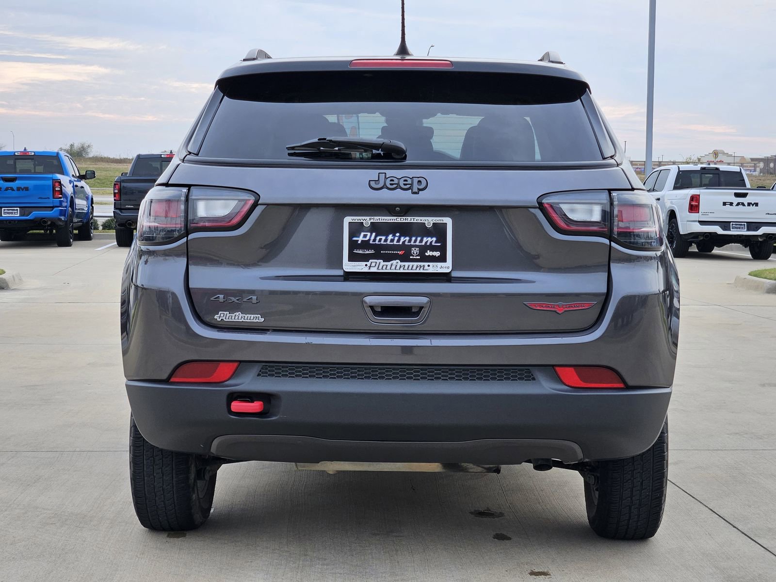 Used 2022 Jeep Compass Trailhawk w/ Trailhawk Elite Group image 8