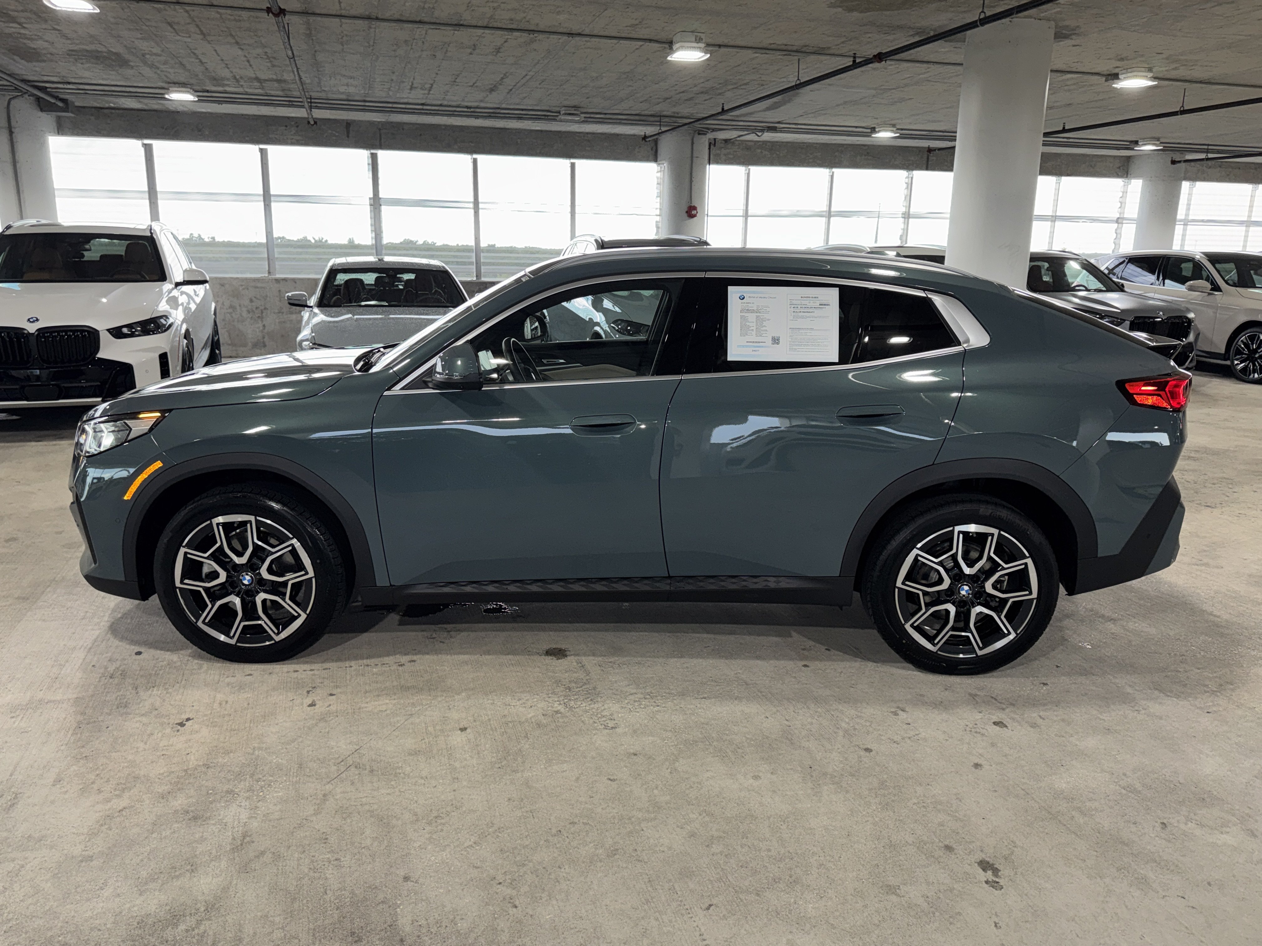 Used 2025 BMW X2 xDrive28i w/ Premium Package AWD/4WD image 5