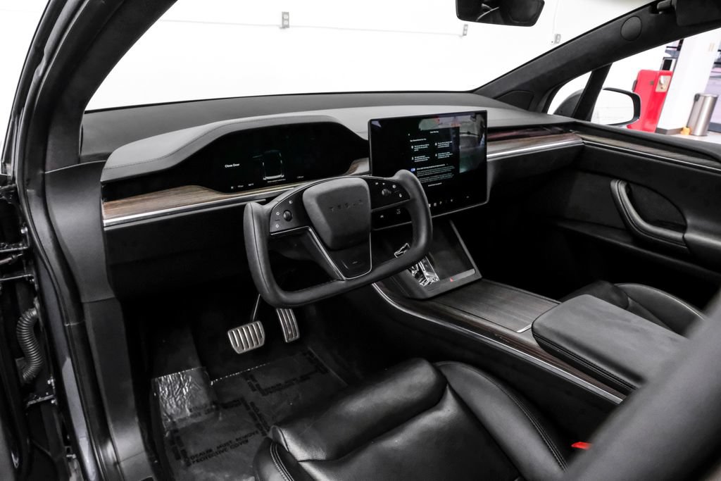 Used 2022 Tesla Model X AWD/4WD image 3