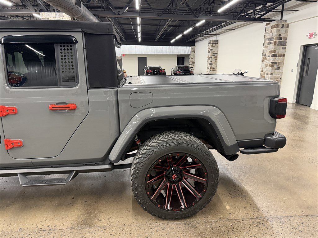 Used 2021 Jeep Gladiator Rubicon AWD/4WD image 6