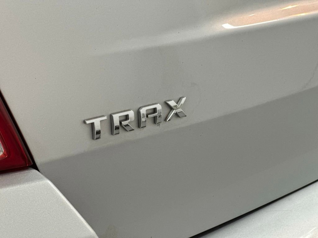 Used 2020 Chevrolet Trax LT w/ LT Convenience Package FWD image 21