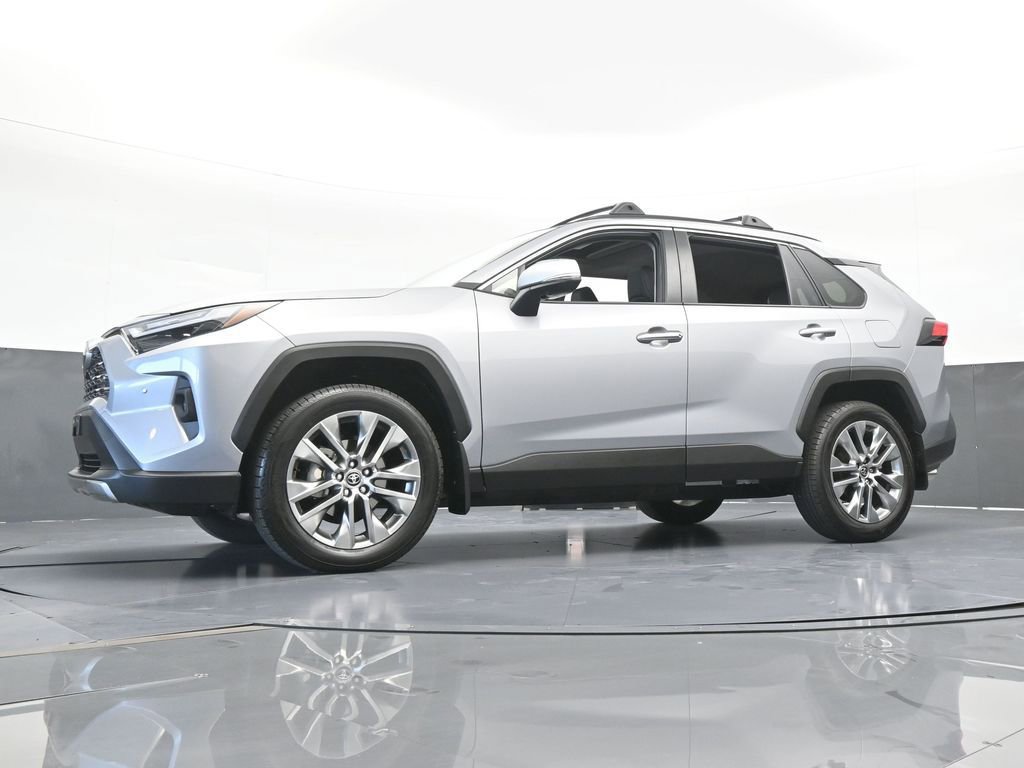 Used 2025 Toyota RAV4 Limited image 65