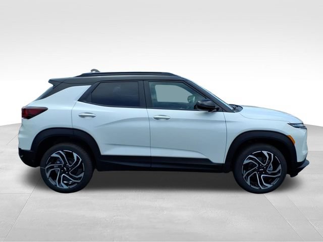 New 2026 Chevrolet TrailBlazer RS w/ Convenience Package AWD/4WD image 2