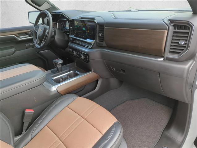 Used 2024 Chevrolet Silverado 1500 High Country image 27