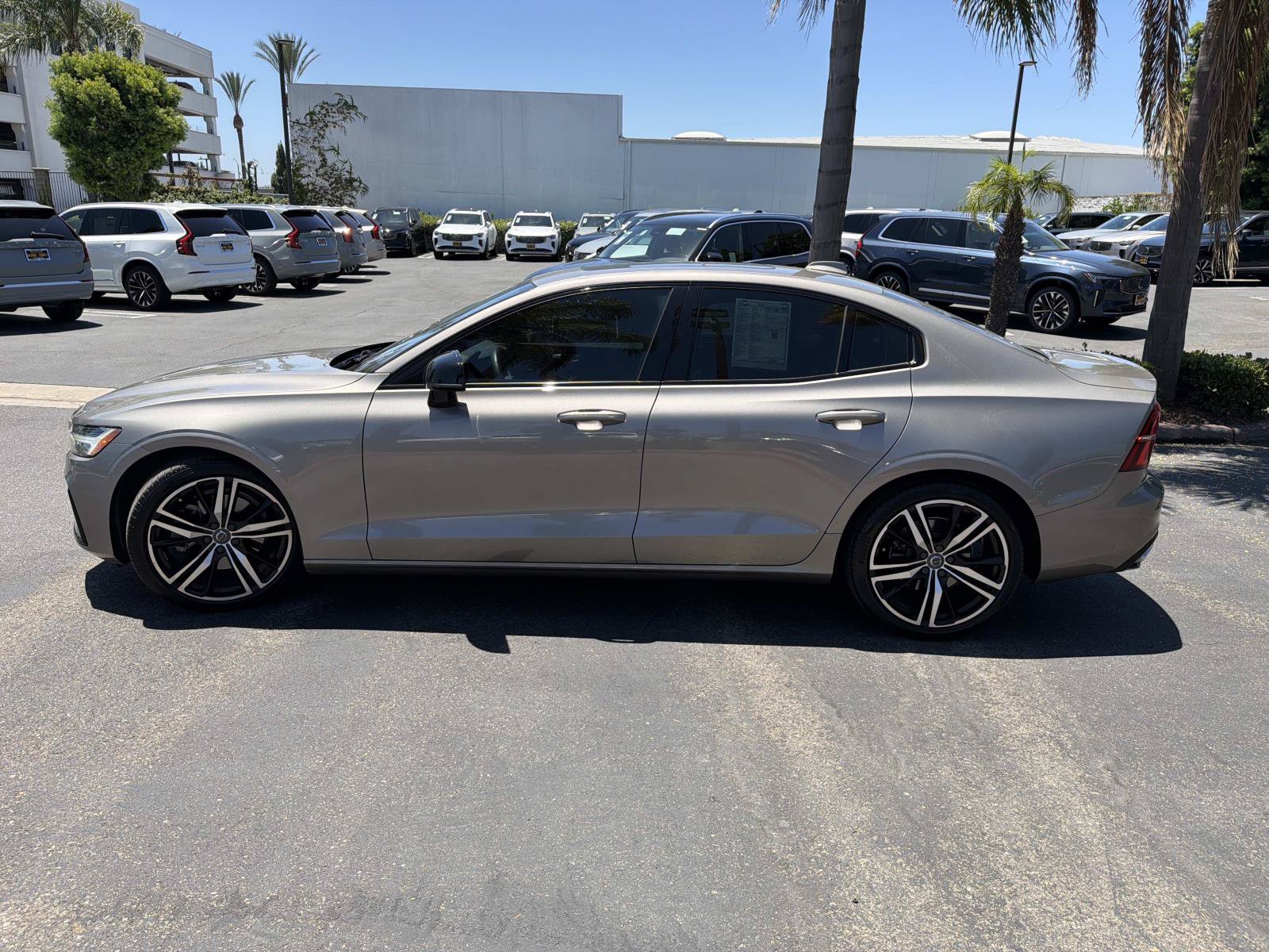 Used 2019 Volvo S60 T5 R-Design FWD image 8