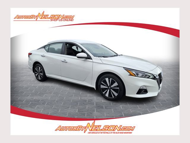 Used 2022 Nissan Altima 2.5 SL image 1