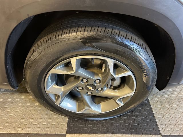 Used 2024 Chevrolet Trax LT w/ Driver Confidence Package FWD image 9