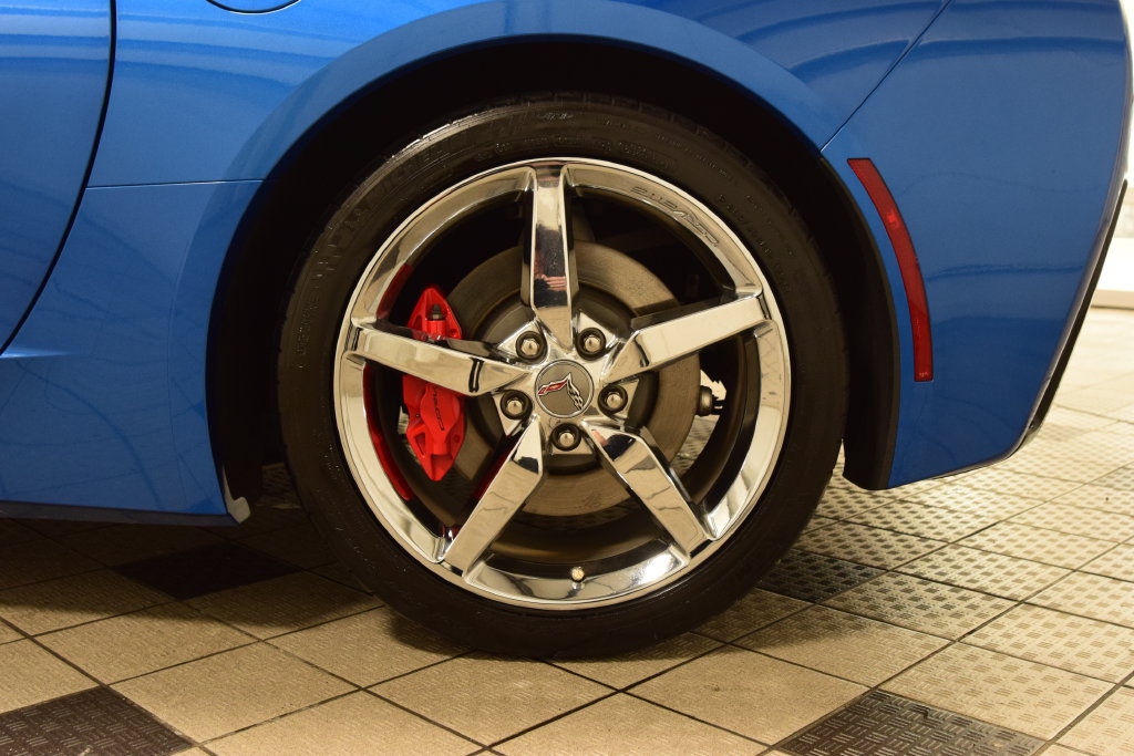 Used 2015 Chevrolet Corvette Stingray Coupe w/ 2LT Preferred Equipment Group RWD image 24