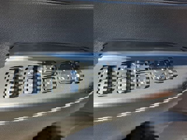 Certified 2023 Hyundai Kona SEL image 38