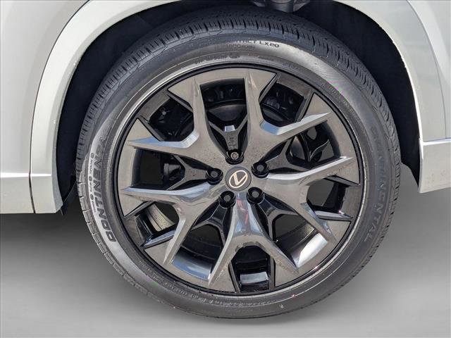New 2026 Lexus TX 500h AWD image 9