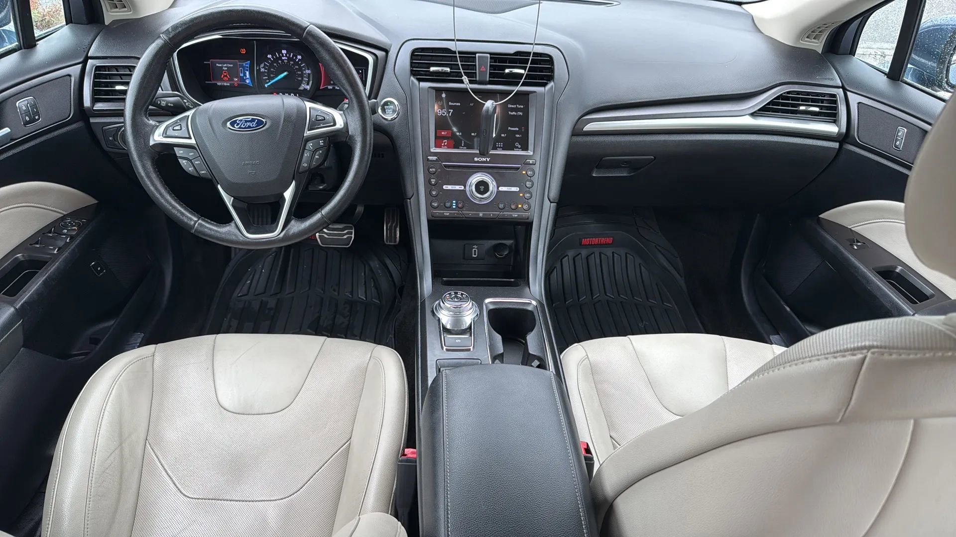 Used 2018 Ford Fusion Energi Titanium image 29