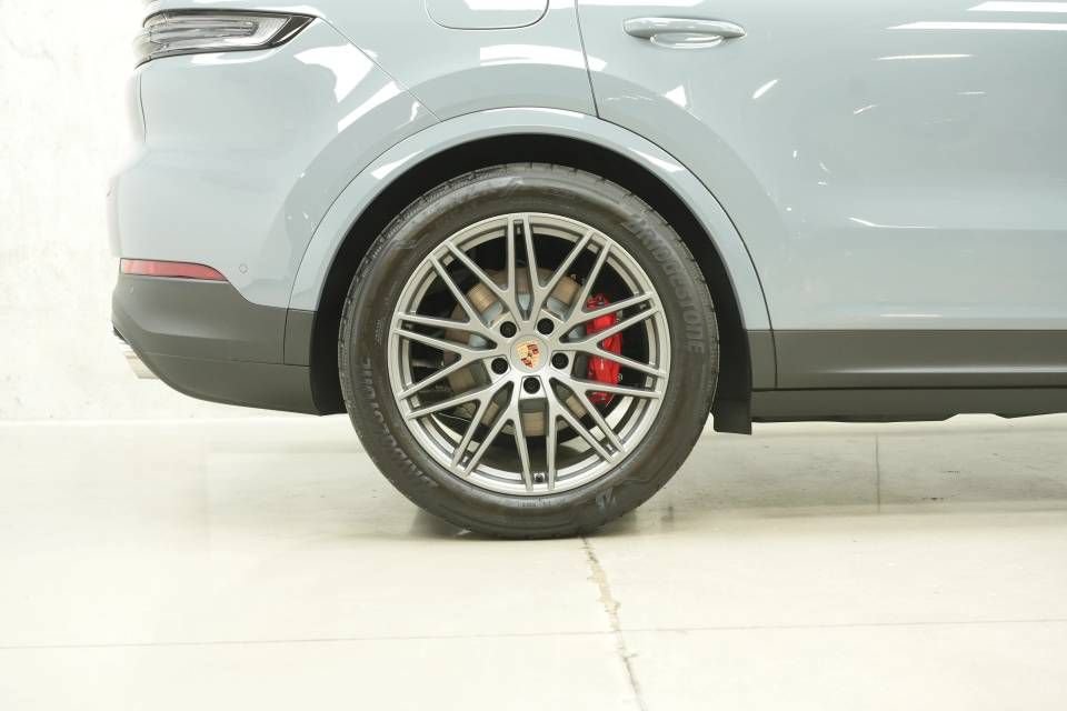 New 2026 Porsche Cayenne S AWD/4WD image 38