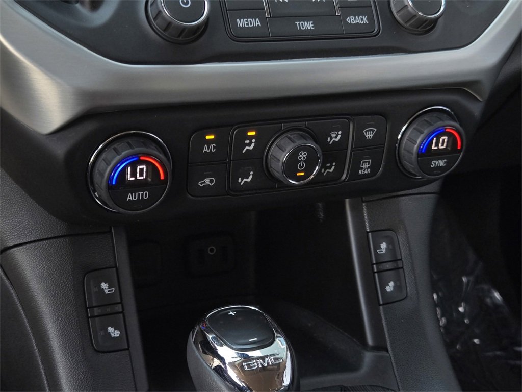 Used 2017 GMC Acadia SLT image 26