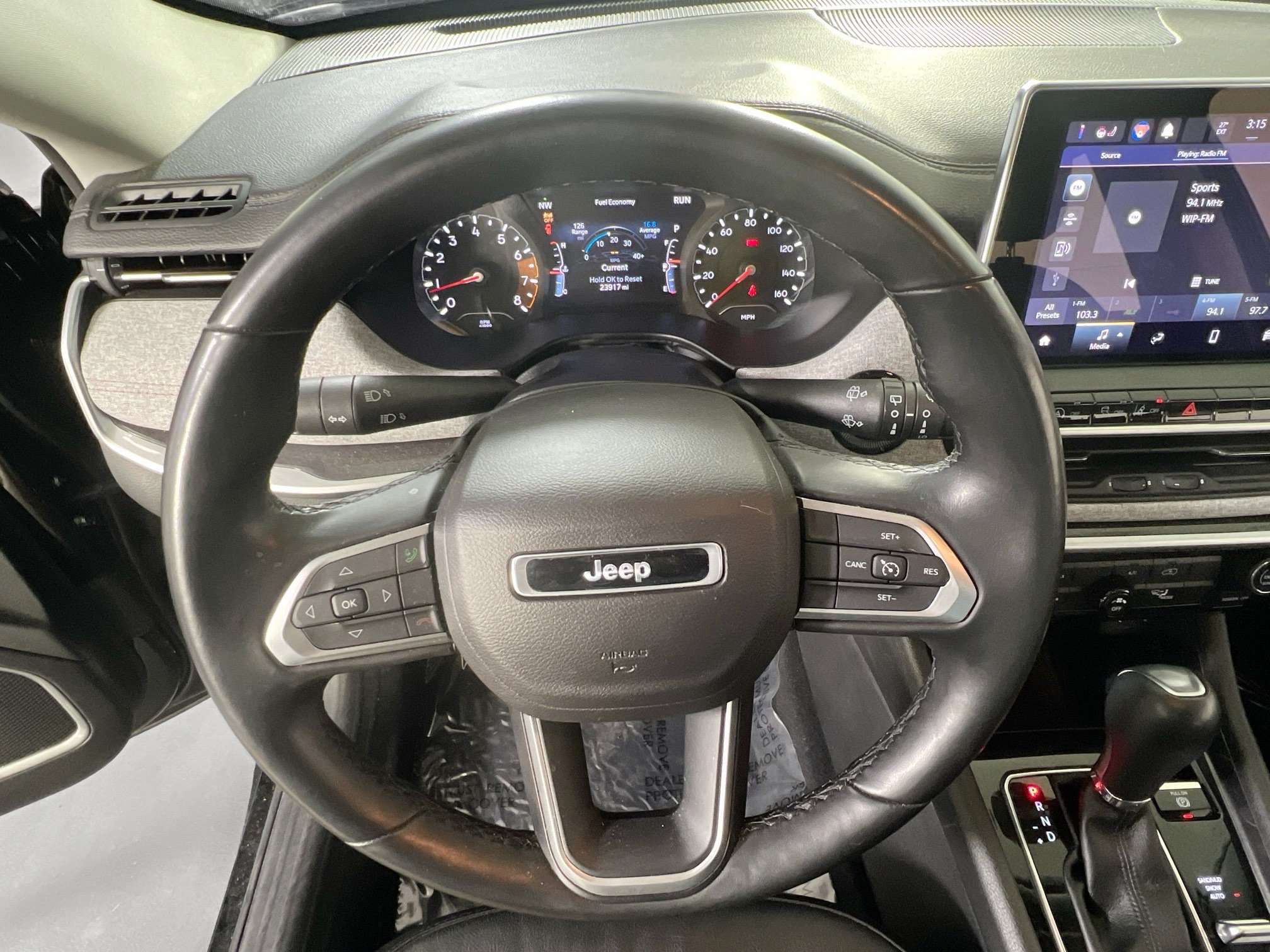 Used 2022 Jeep Compass Latitude AWD/4WD image 11