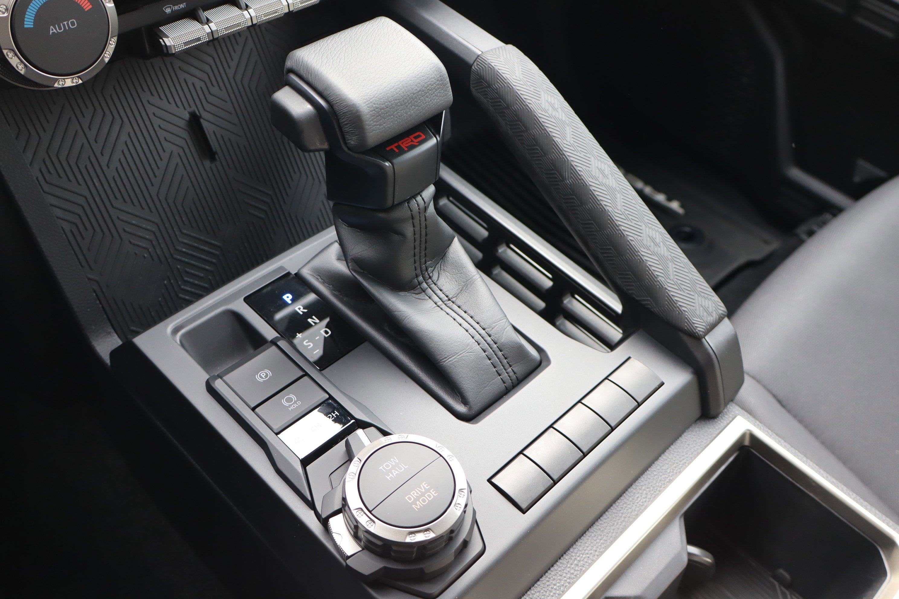 Used 2025 Toyota Tacoma TRD Sport image 32