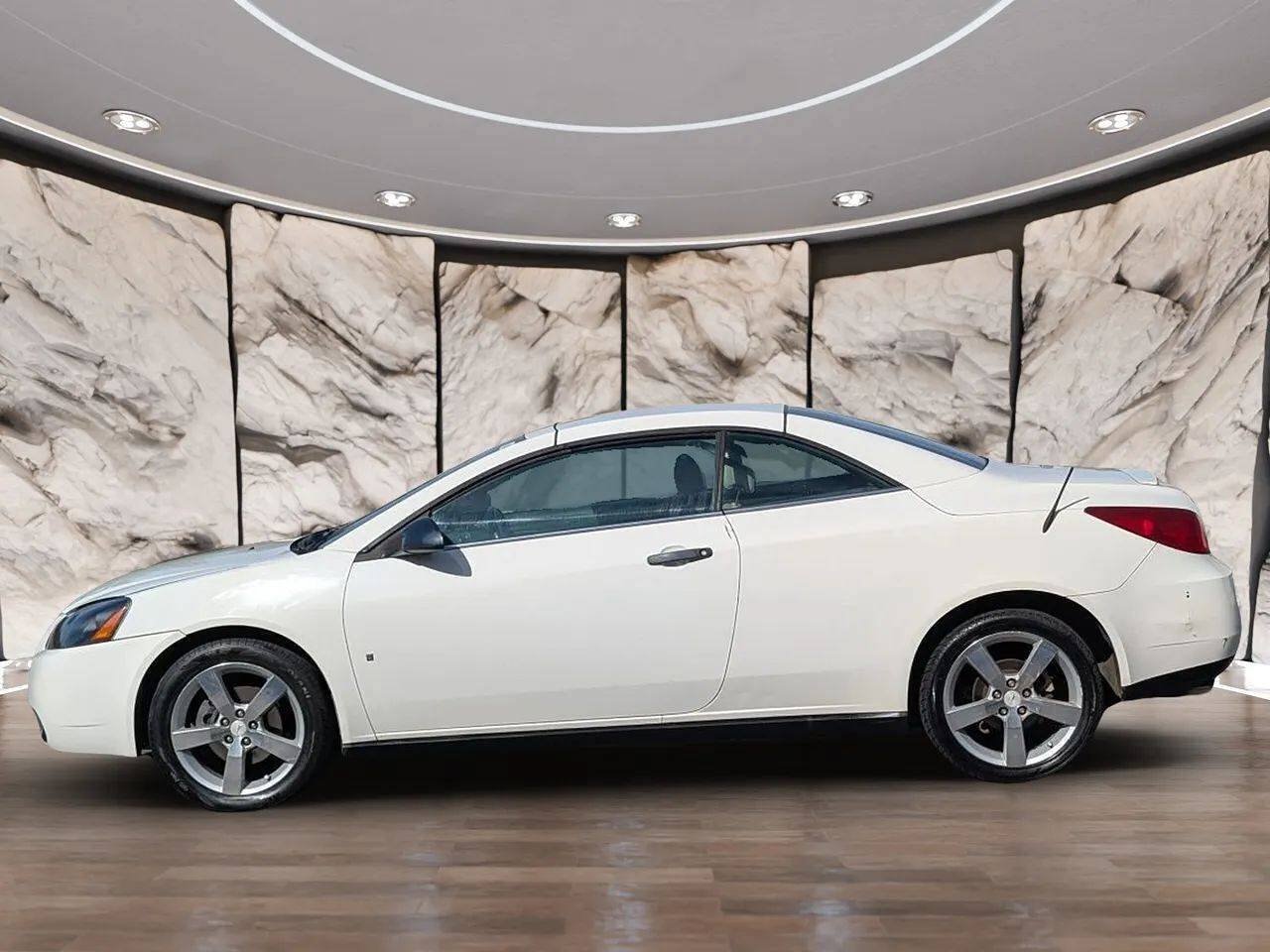Used 2007 Pontiac G6 GT w/ Sport Package FWD image 4