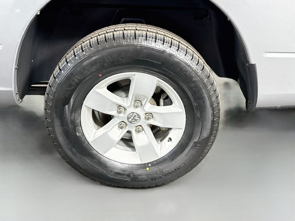 Used 2021 RAM 1500 Tradesman w/ Chrome Plus Package RWD image 30