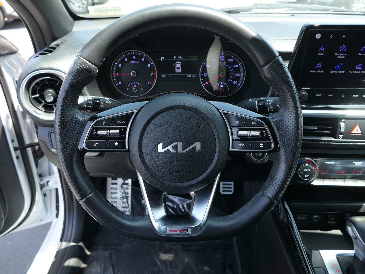 Used 2023 Kia Forte GT-Line w/ GT-Line Technology Package FWD image 16