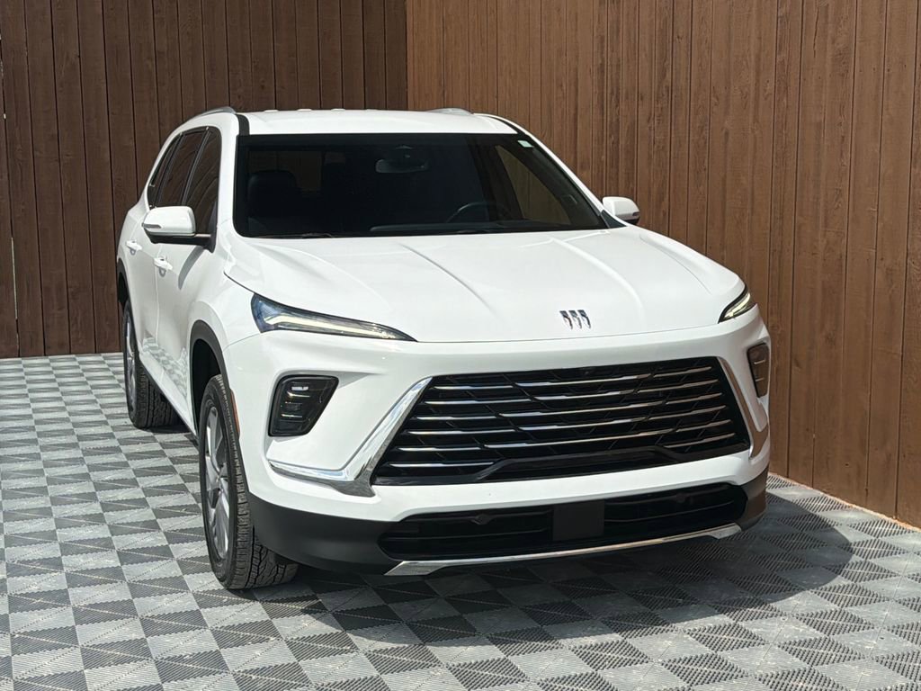 Used 2025 Buick Enclave Preferred image 14