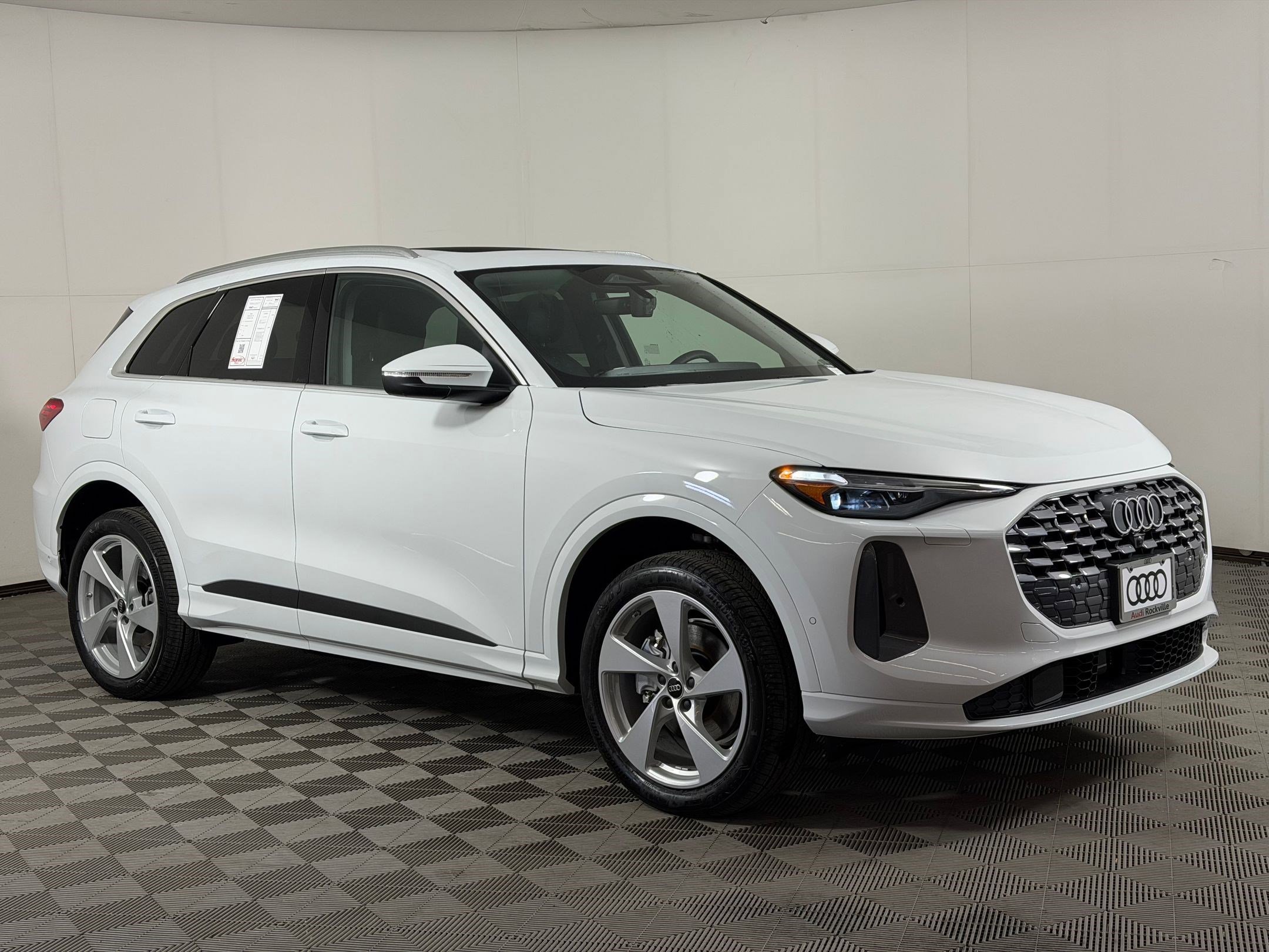 New 2026 Audi Q5 Premium Plus AWD/4WD image 7