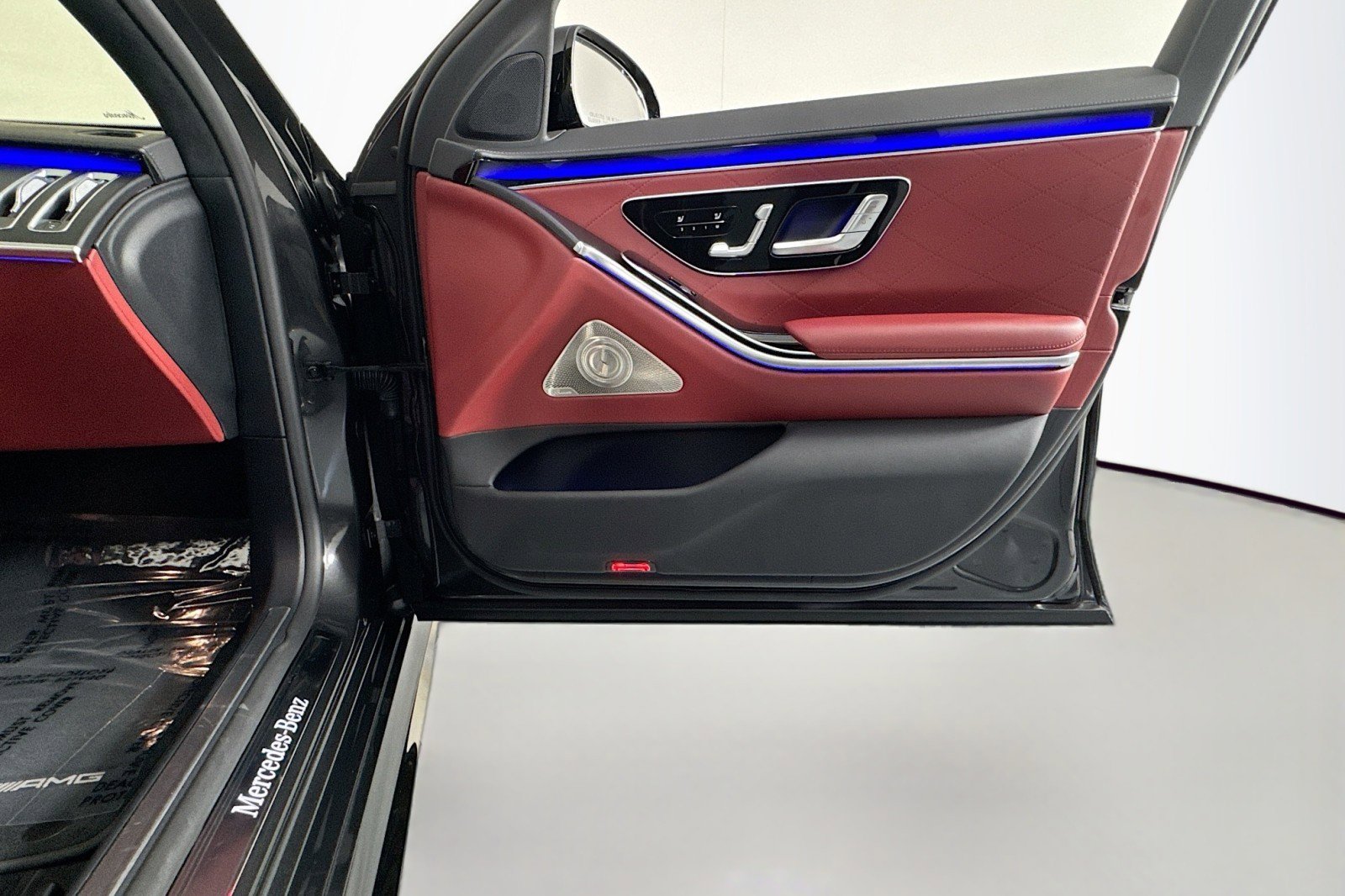 Certified 2024 Mercedes-Benz S 580 4MATIC Sedan image 25