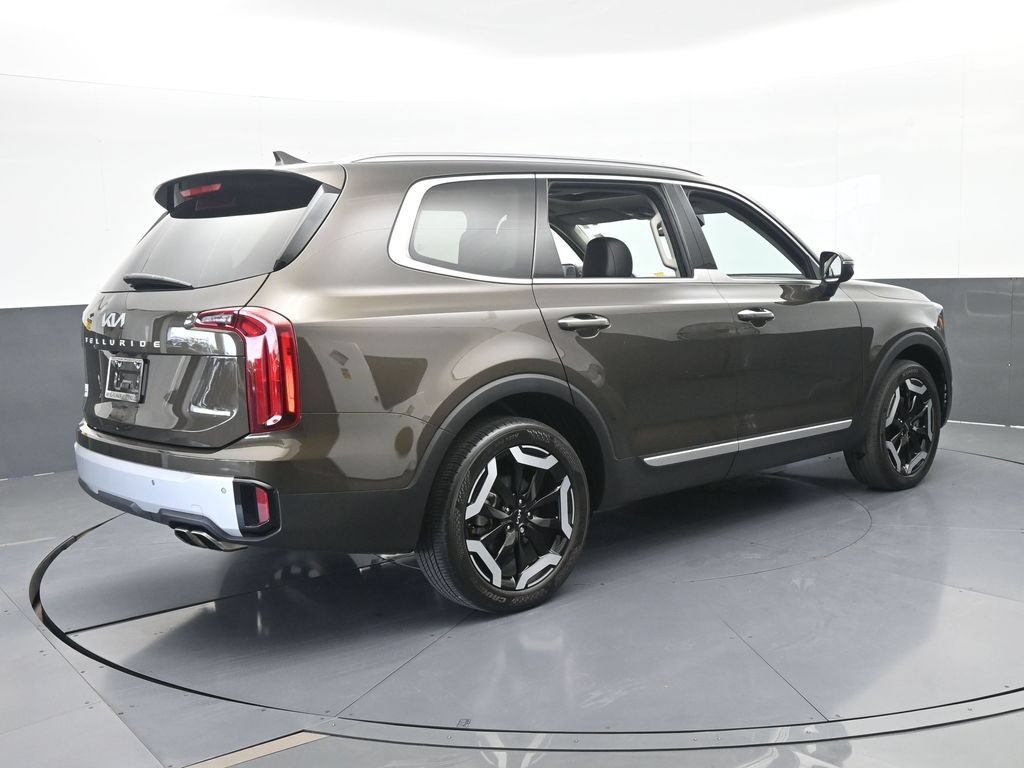 New 2024 Kia Telluride S w/ S Sunroof Package FWD image 6