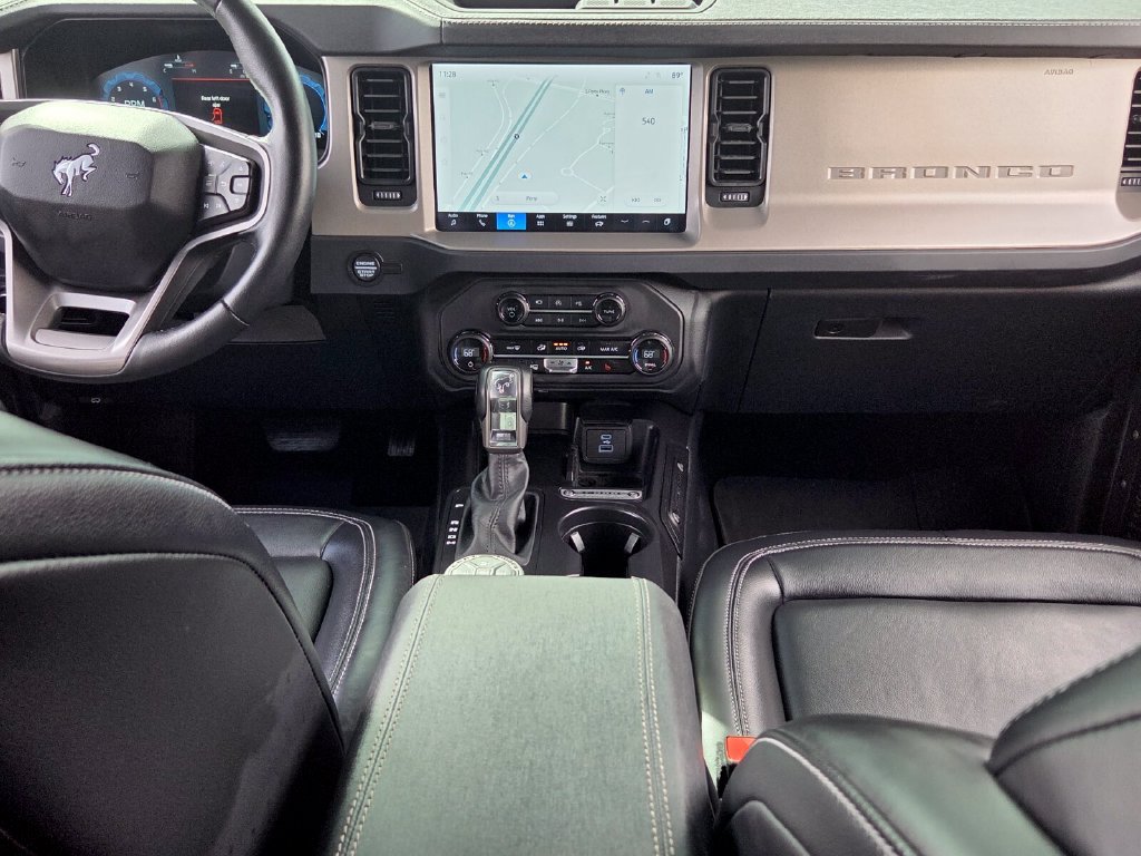 Used 2025 Ford Bronco Outer Banks AWD/4WD image 6