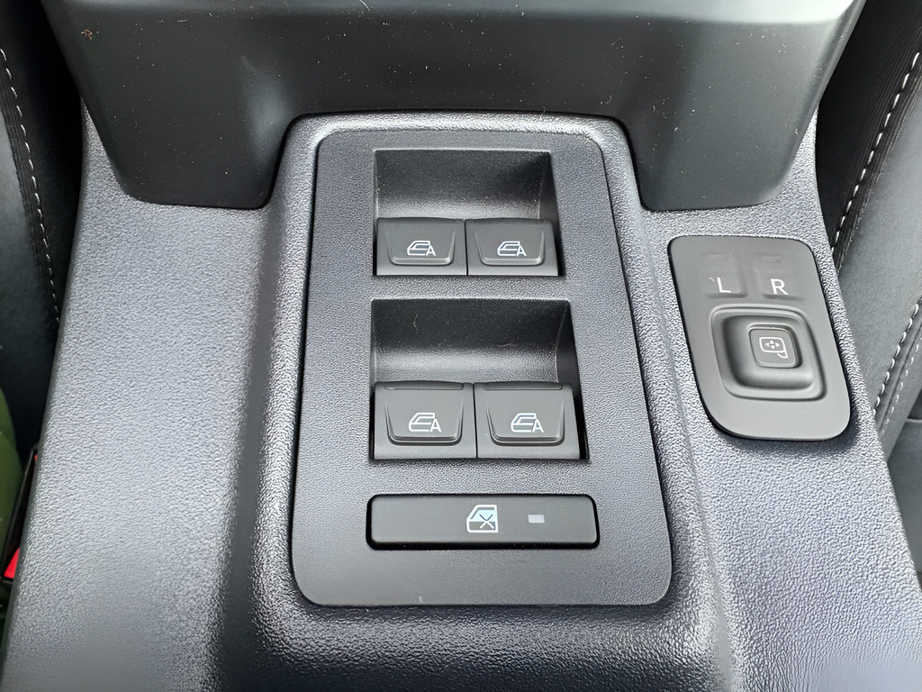 New 2025 Ford Bronco Badlands AWD/4WD image 24