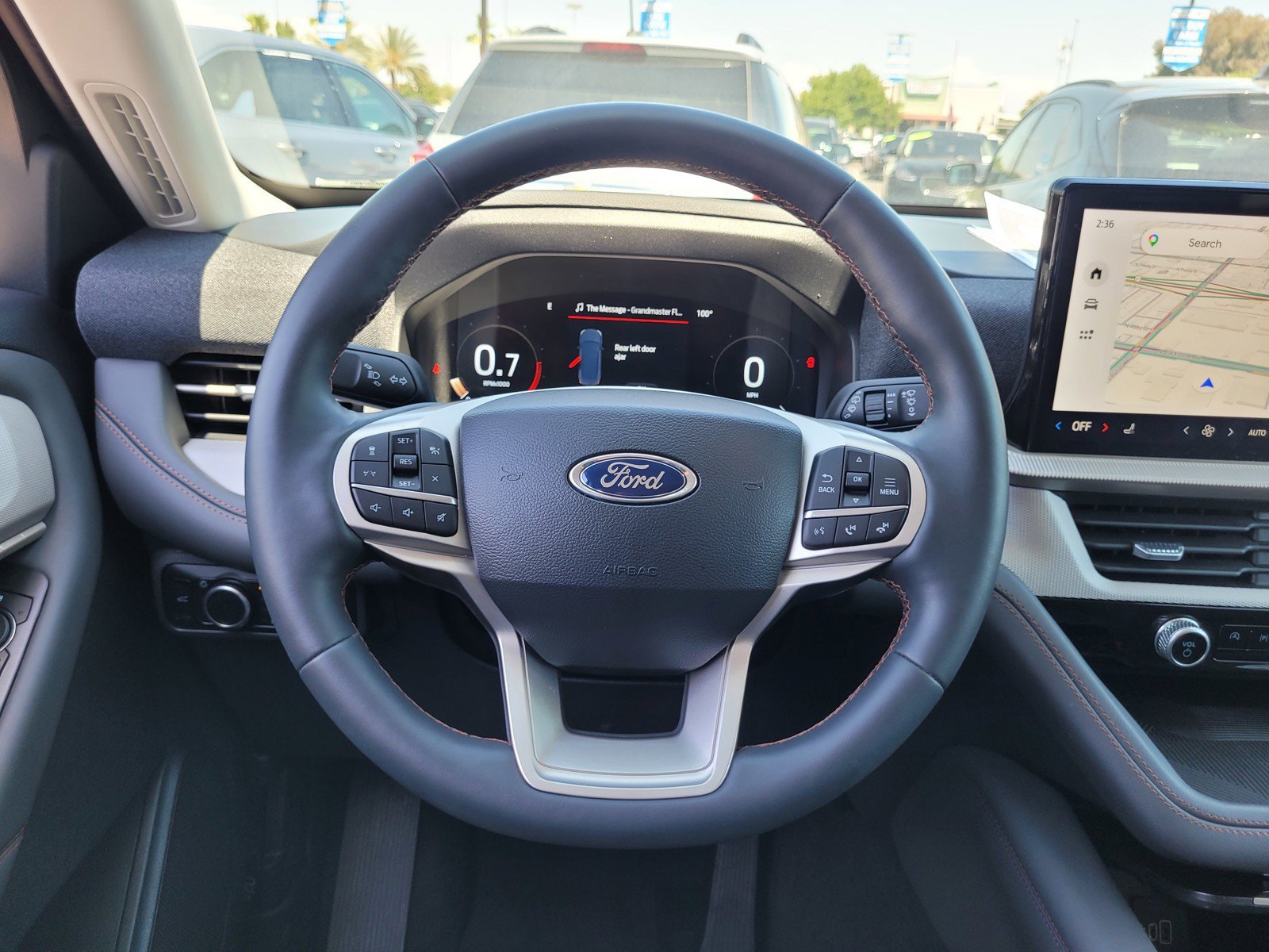 Used 2025 Ford Explorer Active RWD image 18