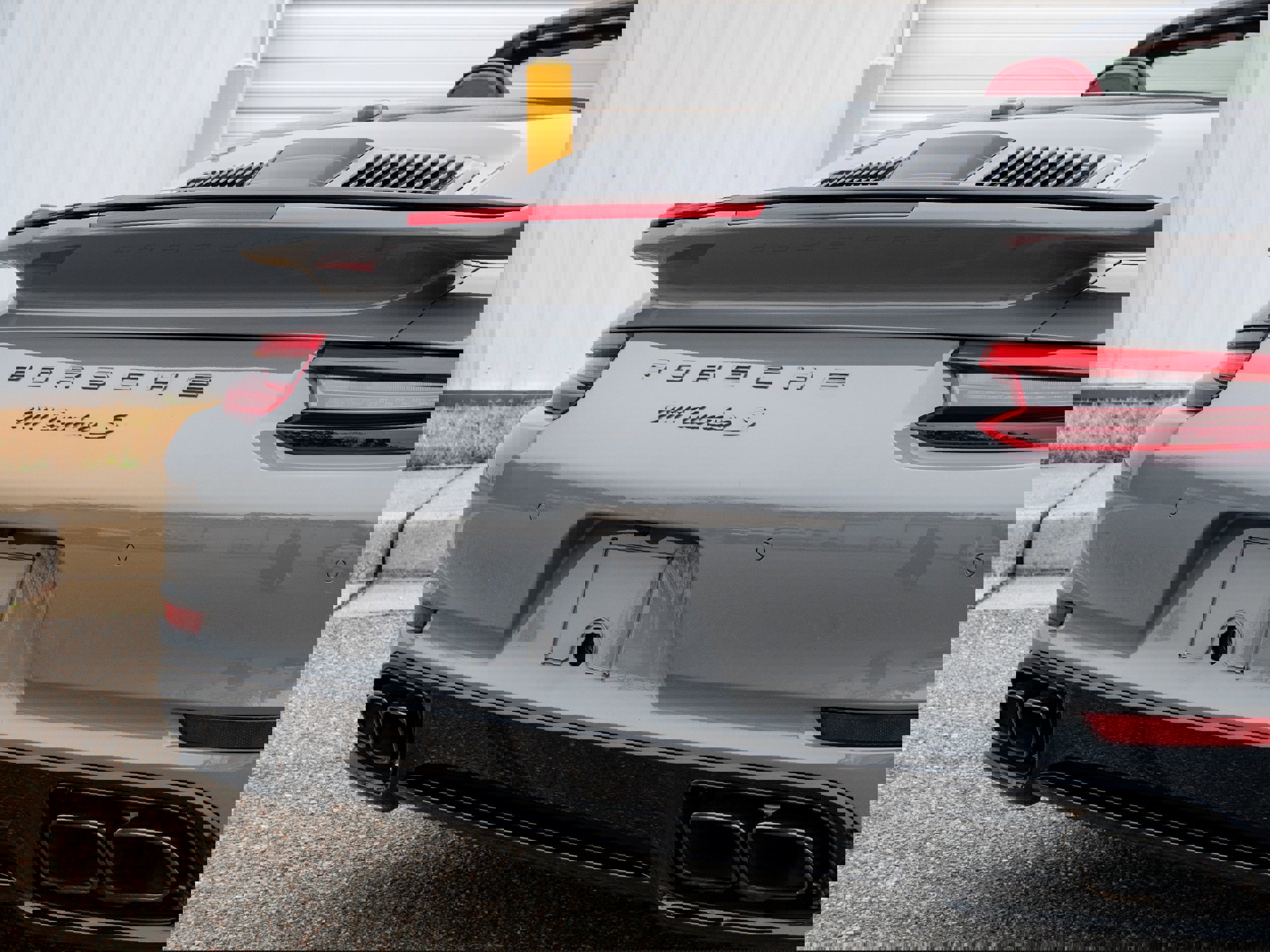 Used 2017 Porsche 911 Turbo S image 19