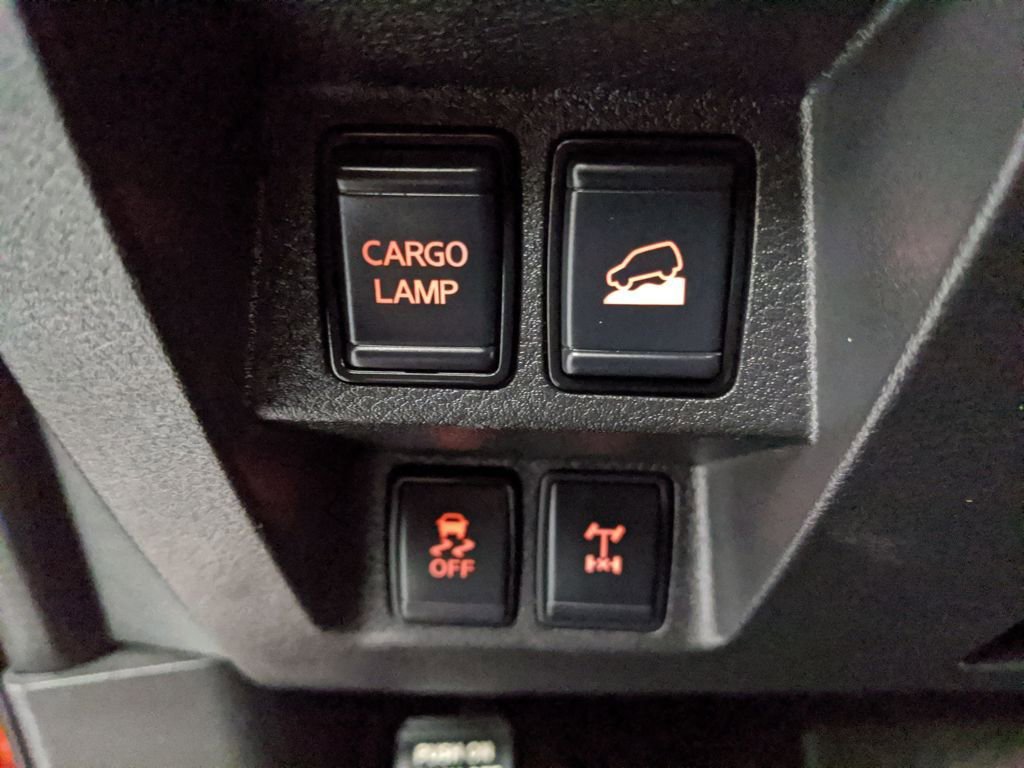 Used 2025 Nissan Frontier PRO-4X AWD/4WD image 16