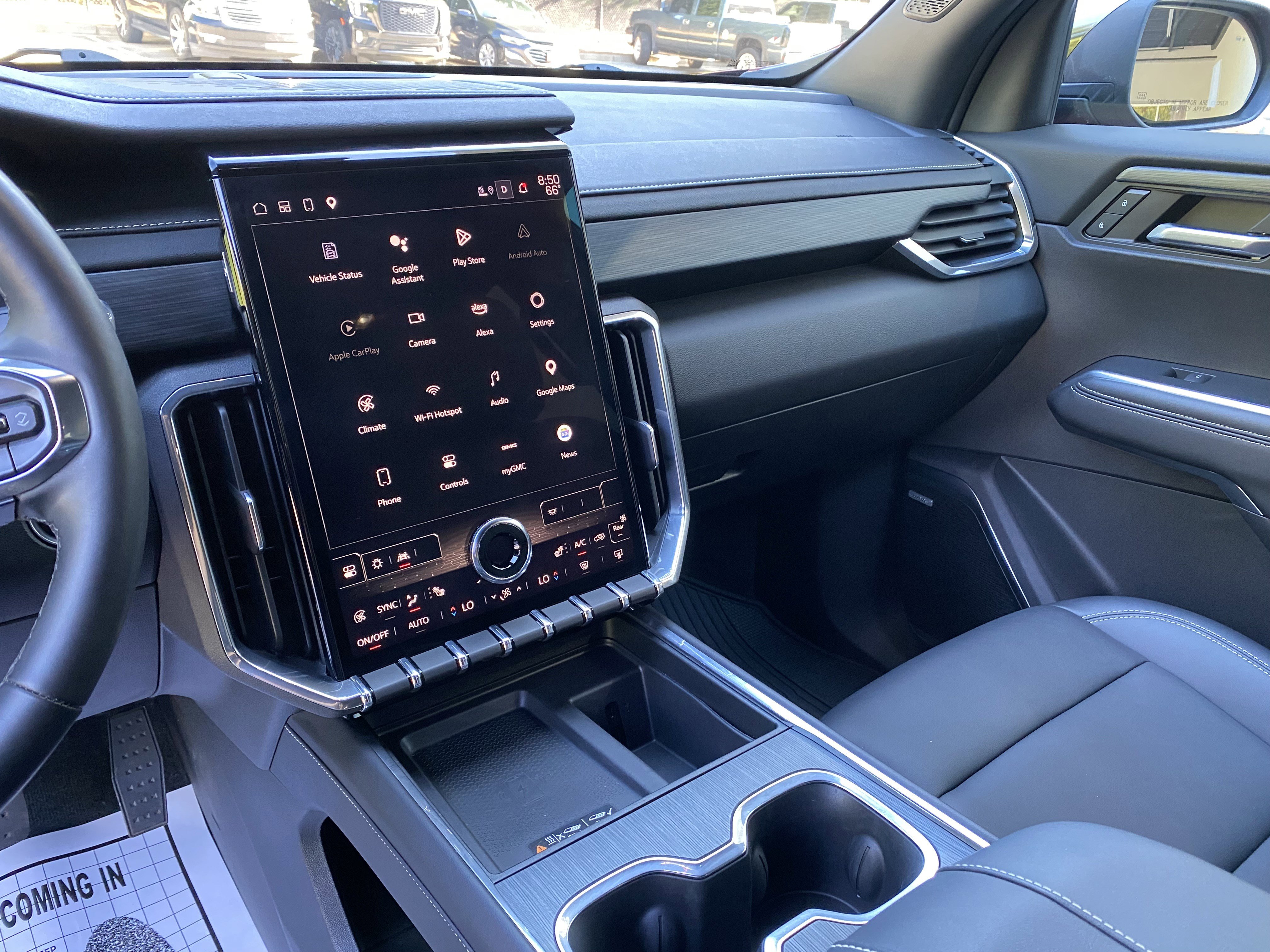 Used 2024 GMC Acadia Elevation w/ Luxury Package FWD image 23