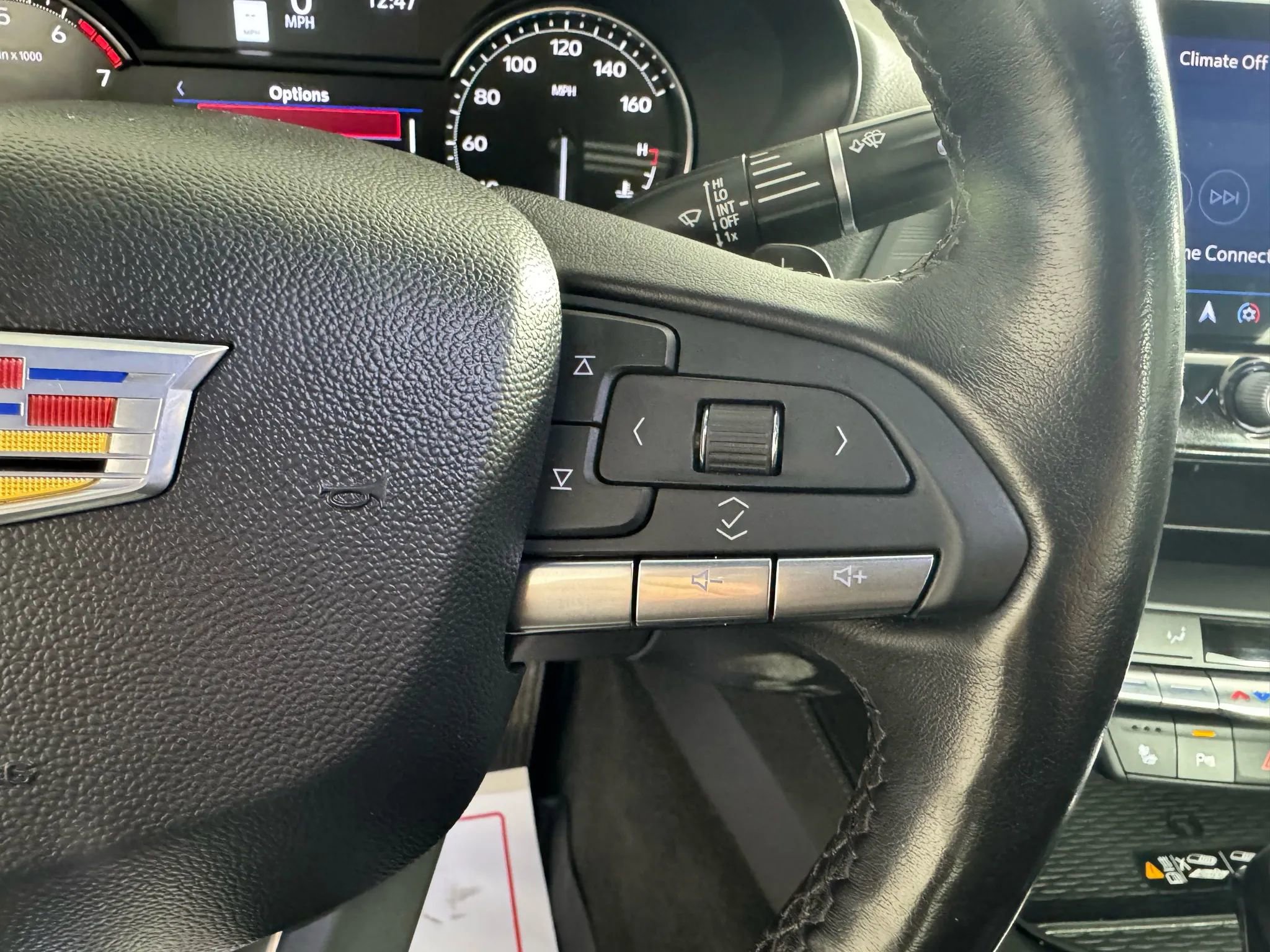 Used 2022 Cadillac CT4 Luxury w/ Sun And Sound Package AWD/4WD image 17
