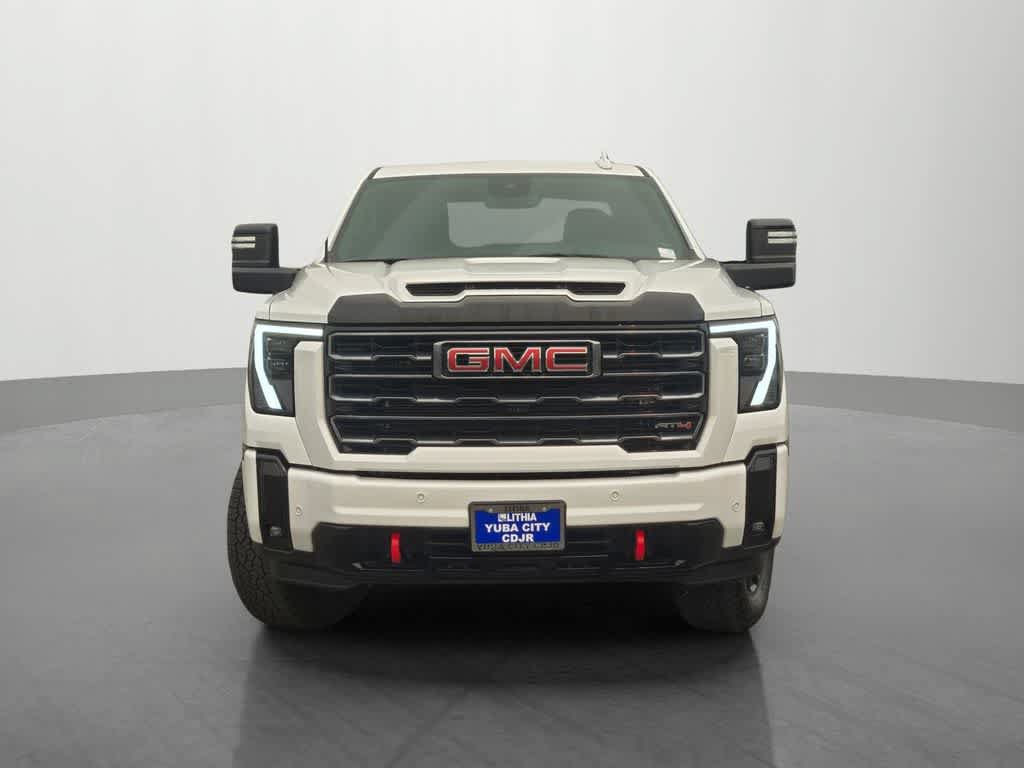 Used 2026 GMC Sierra 2500 AT4 AWD/4WD image 2