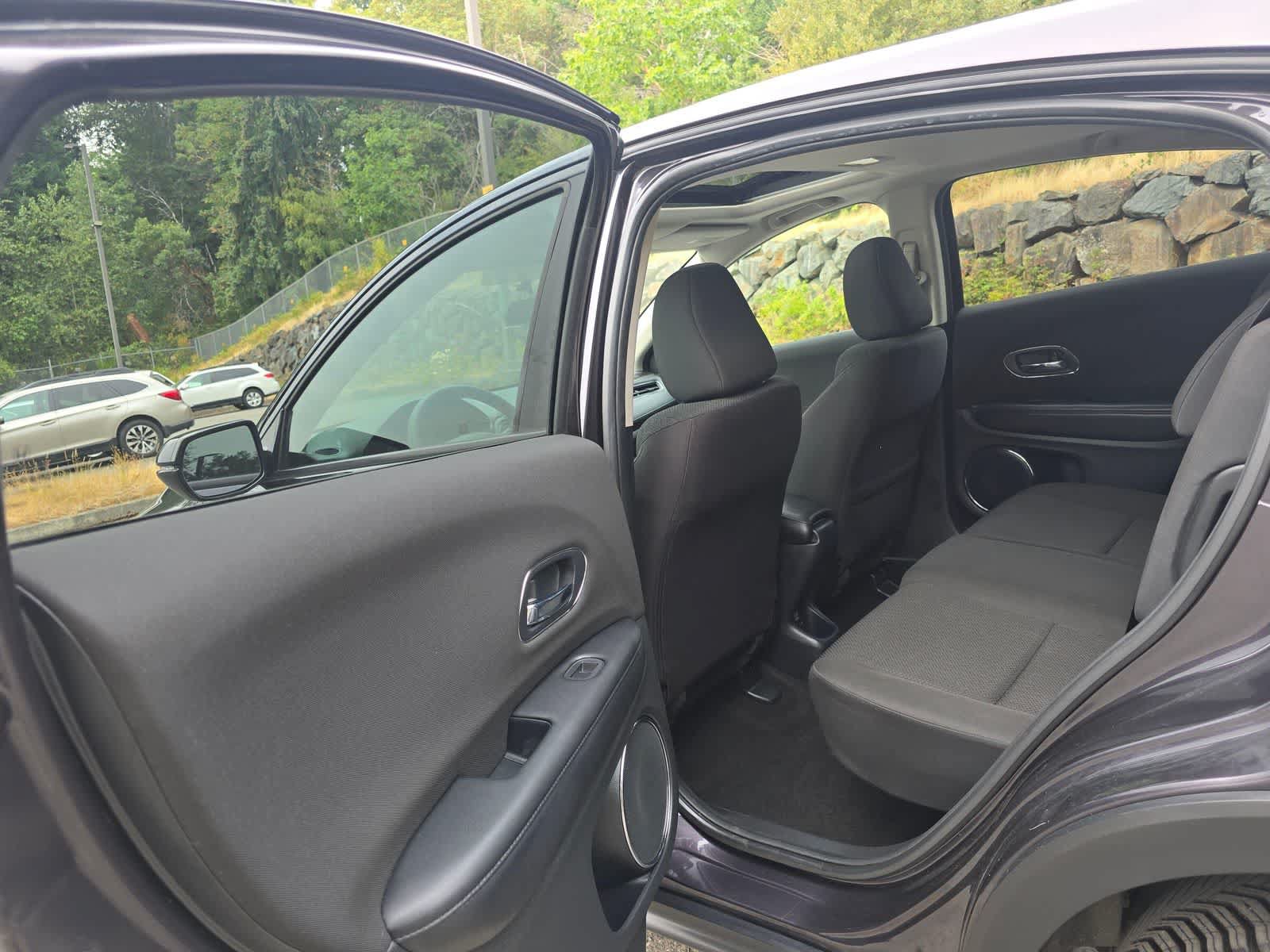 Used 2017 Honda HR-V EX image 24