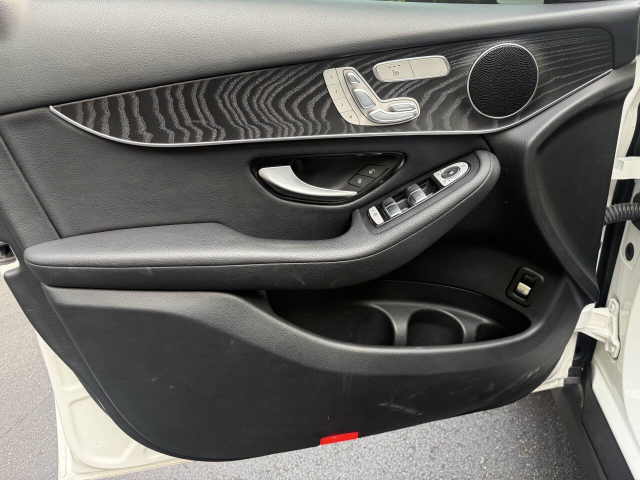 Used 2017 Mercedes-Benz GLC 300 4MATIC w/ Premium 1 Package image 21