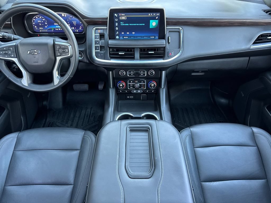 Used 2023 Chevrolet Suburban Z71 w/ Luxury Package AWD/4WD image 14