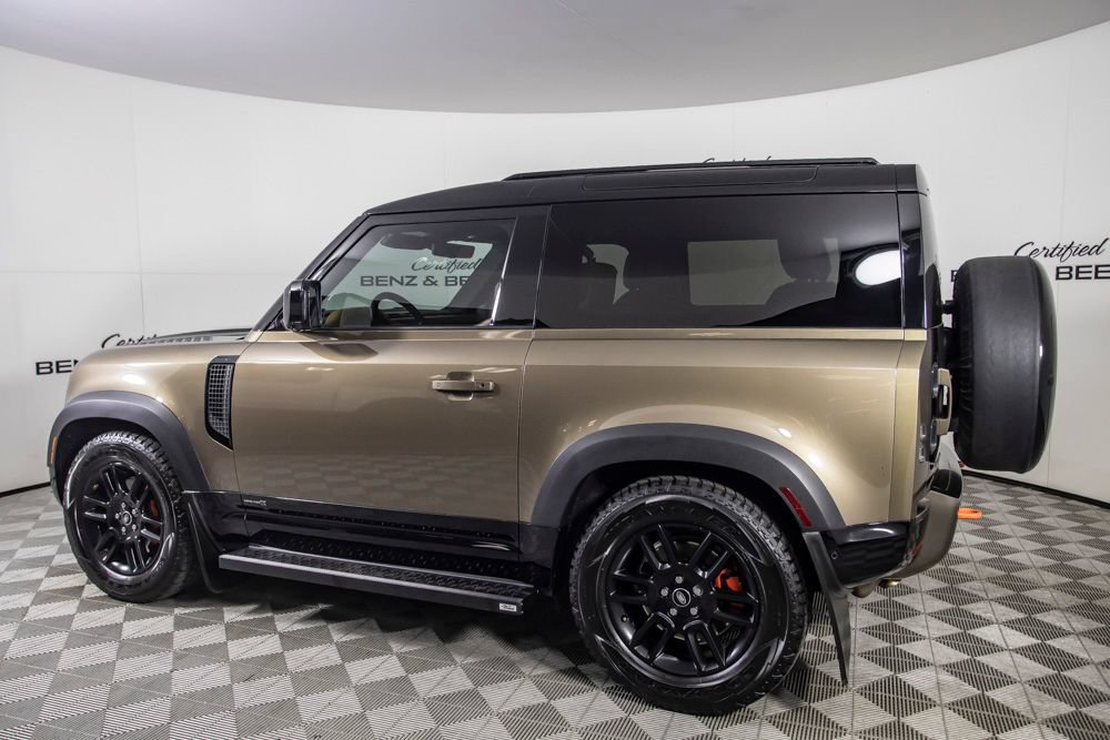 Used 2022 Land Rover Defender 90 X AWD/4WD image 11