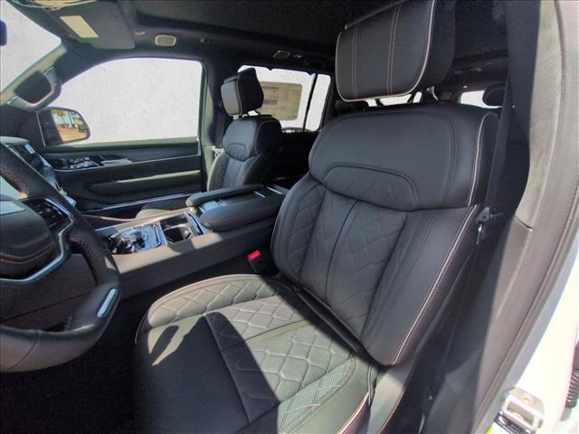 New 2026 Jeep Grand Wagoneer L Summit AWD/4WD video 4